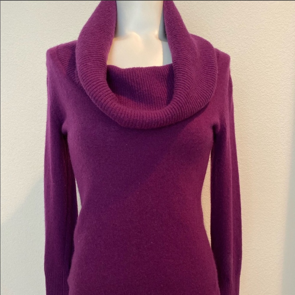 Banana Republic cowl neck sweater xs. GUC.